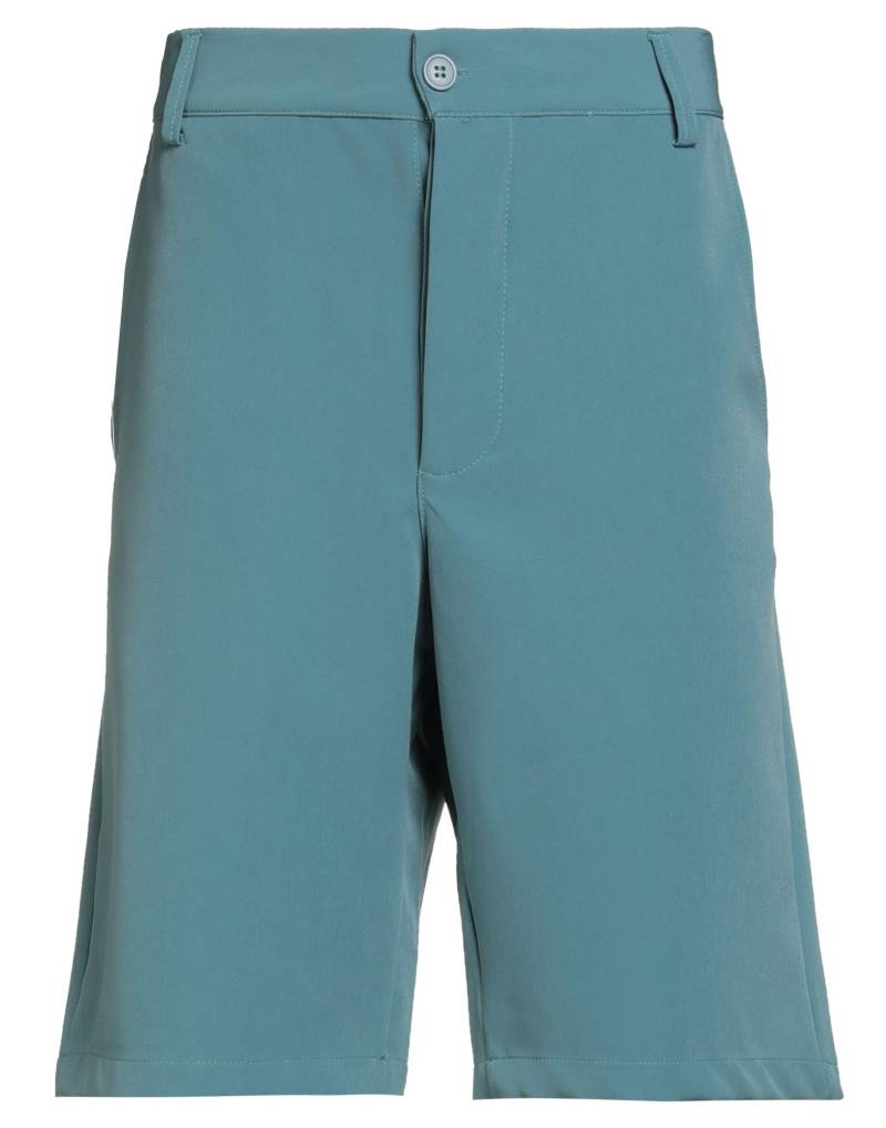 BLACK CIRCUS Shorts & Bermudashorts Herren Tūrkis von BLACK CIRCUS