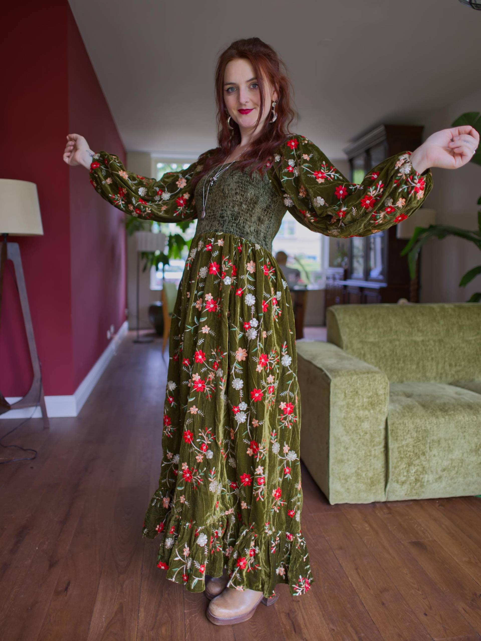 Blackfish The Label Solstice Dress Juniper - Boho/Hexe/Hippie Samt Ballonärmel Samtkleid von BLACKFISHTheLabel