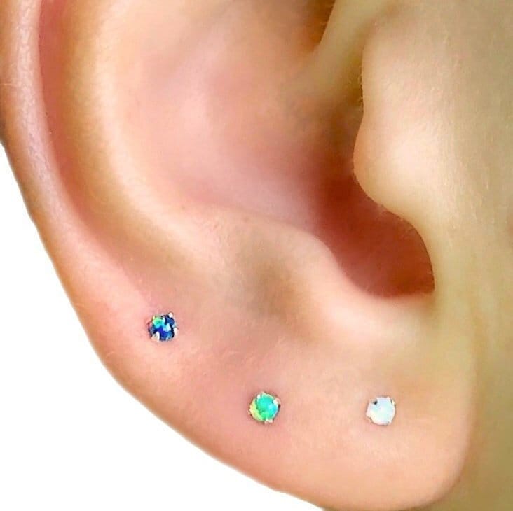 Kleine Opal Ohrringe Silber Ohrstecker Minimalist Schmuck 1 Mm Kleine von BLUEBERRYVELVETSHOP