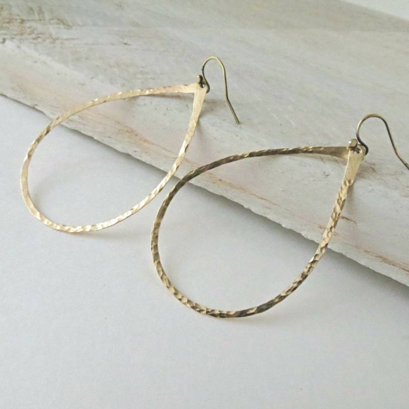 Messing Teardrop Ohrringe, Tropfen, Handgemachte Creolen, Schmuck von BLUEskyBLACKbird