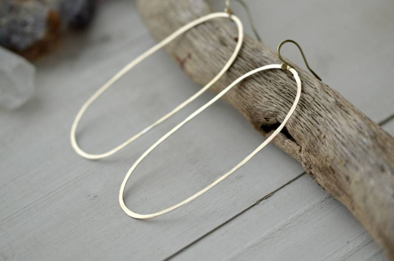 Ovale Messing Creolen, Moderne Schmuck, Handgemachte Ohrringe Ovale Messing Creolen, Moderne Schmuck, Handgemachte Ohrringe von BLUEskyBLACKbird