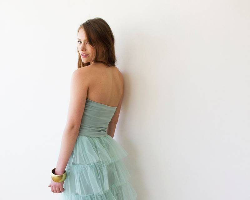 Mint Trägerloses Stretch Top Plissee Ballerina Stil von BLUSHFASHION