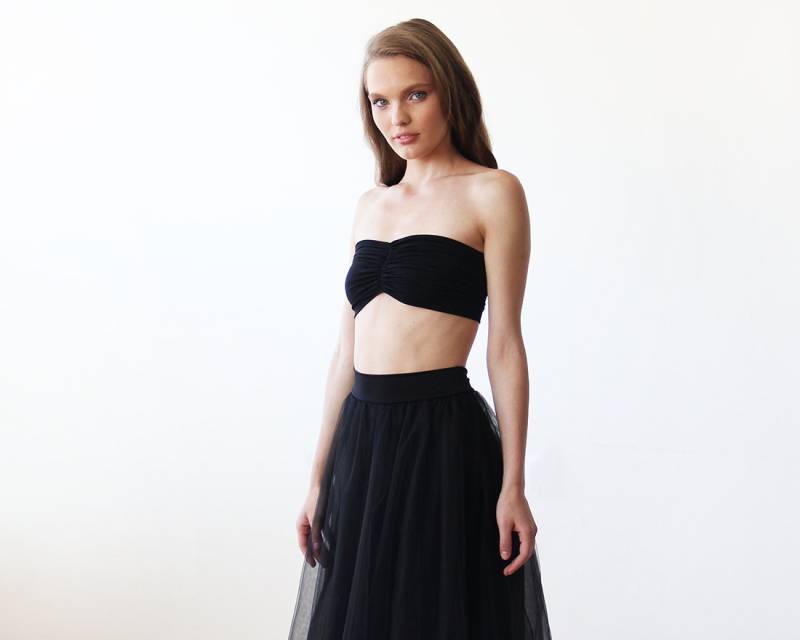 Schwarzes Stretch Bandeau Top Trägerlose Abdeckung von BLUSHFASHION