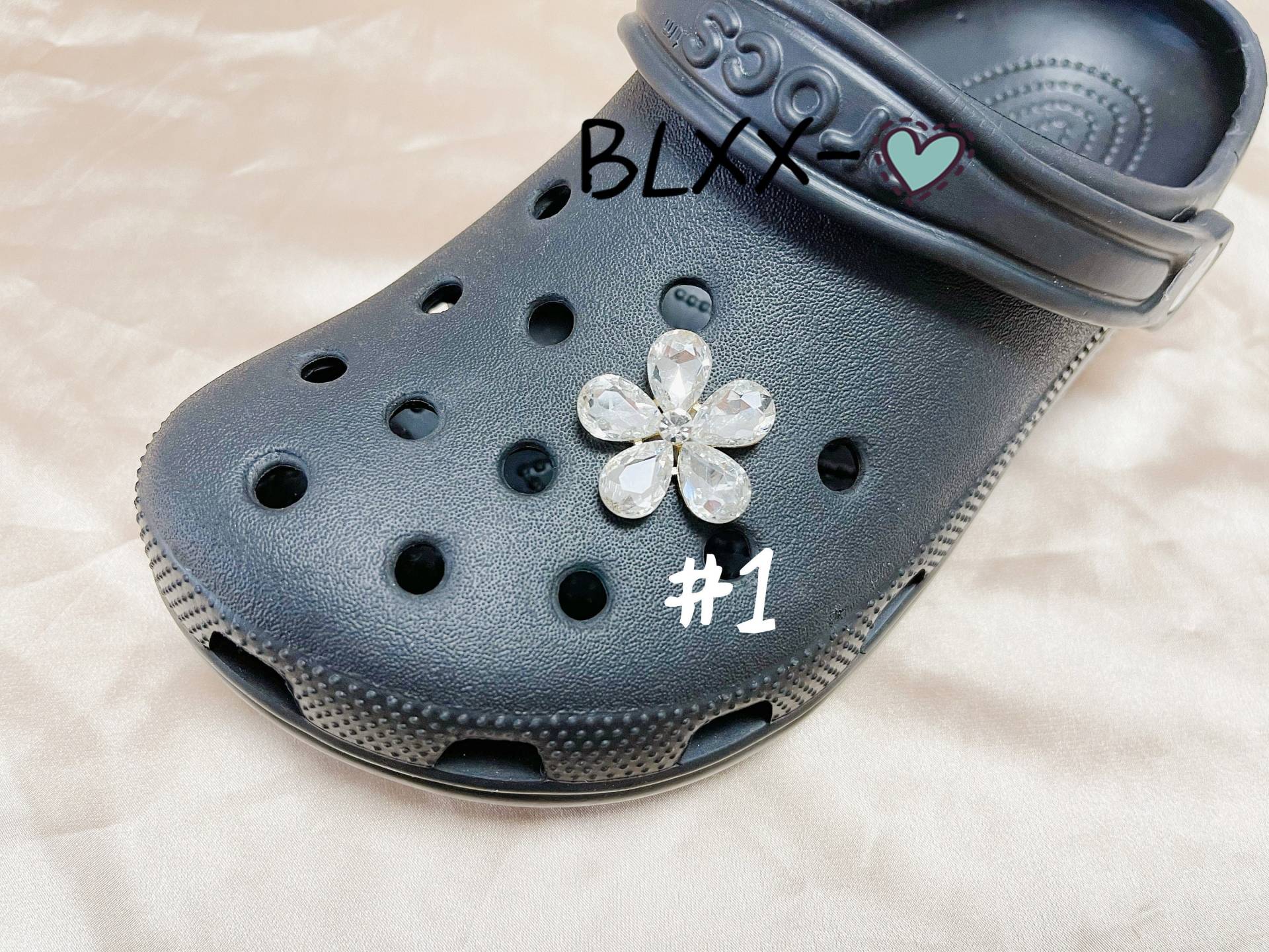 Niedliche Cartoon Clog Charms Blumen Bär Schuh Dekoration Tier Diy Zubehör Für Erwachsene Kinder Frauen Geburtstag Geschenk von BLXXs