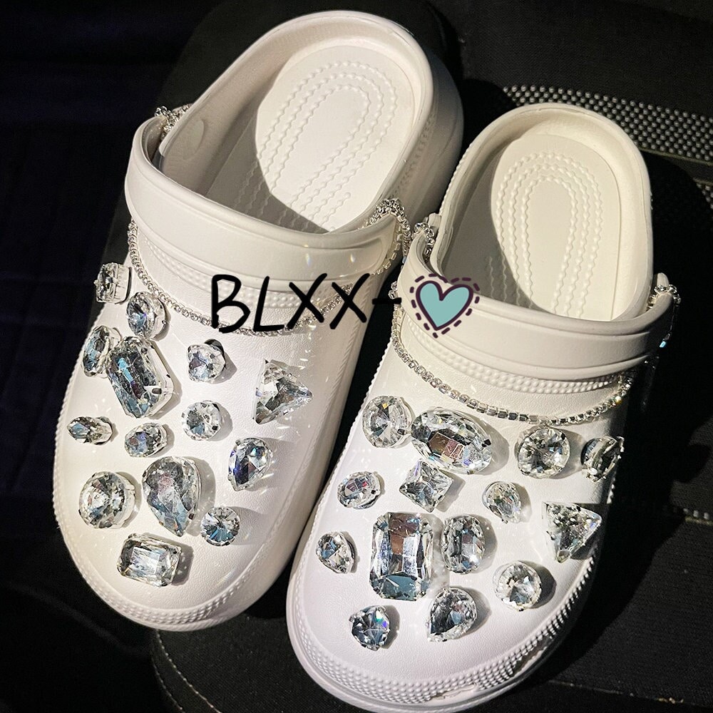 strass Clog Charms Set Von 28 Mit Riemen Kette, Weiß Bling Diamant Charm Schuh Zubehör Pack Dekoration Mädchen Frauen Geschenk von BLXXs