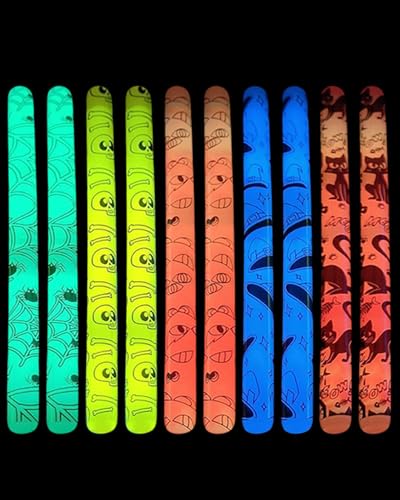 BNREOZA 10 Stück Halloween Glow Stick Hanging Sticks für Halloween Party Favours Halloween Party Supplies Glow-in-the-Dark Halloween Fillers, Random Colour Styles von BNREOZA