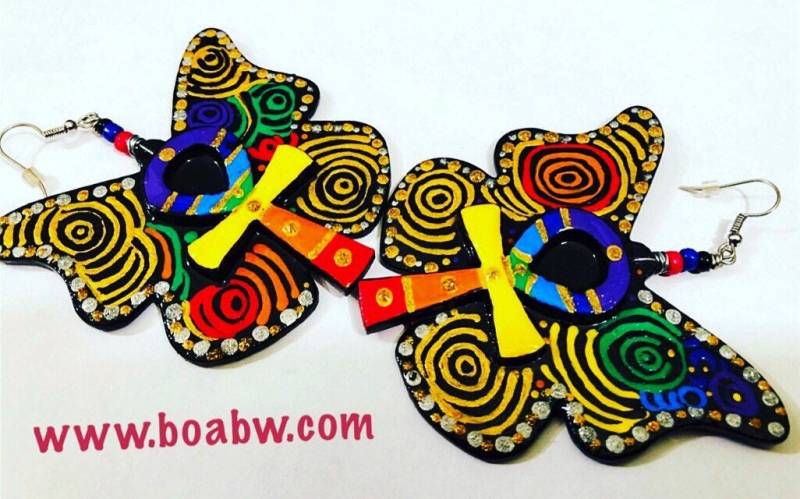 Chakras Ankh Schmetterling Ohrringe | Handgemachte Handbemalte Afrocentric Spirituelle Heilung Tragbare Indigene Kunst Boabw von BOABW