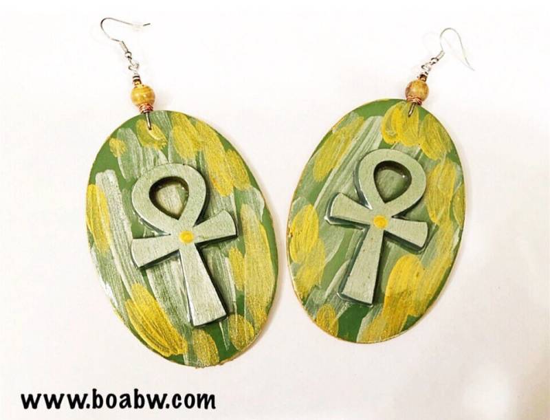 Nature Is The Key Of Life | Handbemalte Handgemachte Handgefertigte Tragbare Afrocentric Indigene Ohrringe Boabw von BOABW