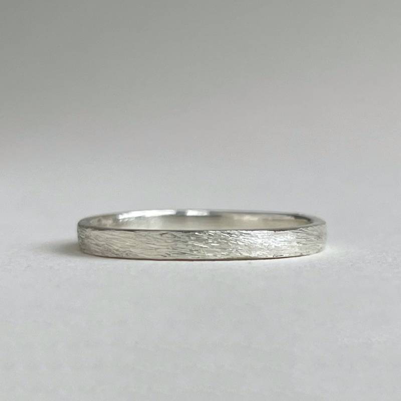 2 Mm Sterling Silber Ehering - Aus Recyceltem Mit Rustikaler Textur von BOBBIsJEWELLER
