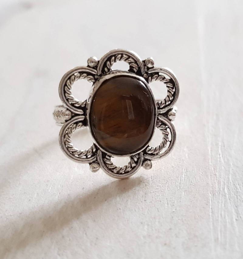 Tigerauge Ring Oval Floral Design Edelstein Gr. 8, 5 Us/Uk R - Bohosason Tigerauge Ring Oval Floral Design Edelstein Gr. 8, 5 Us/Uk R - Bohosason von BOHOSEASON
