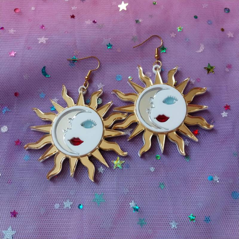 Colorful Sun & Moon Acrylic Earrings/Witchy Celestial Tarot Jewelry Colorful Sun & Moon Acrylic Earrings/Witchy Celestial Tarot Jewelry von BONESCOUTURE