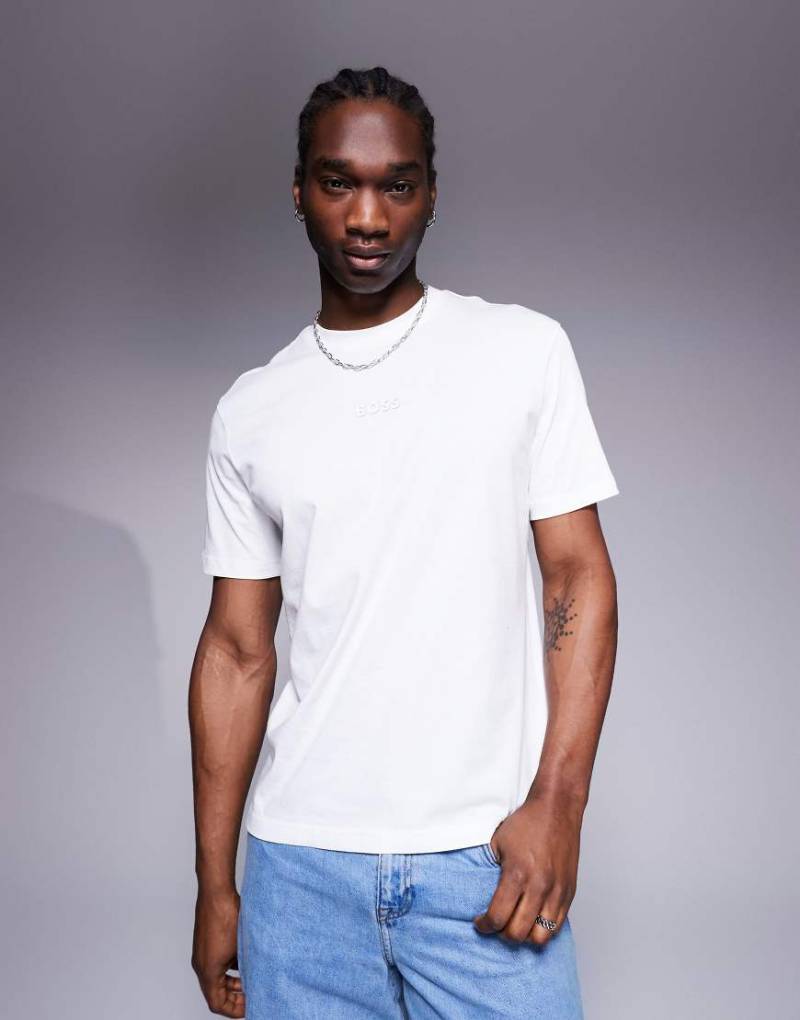 BOSS Green - 10 - Oversize-T-Shirt in Weiß mit mittigem Logo von BOSS Green