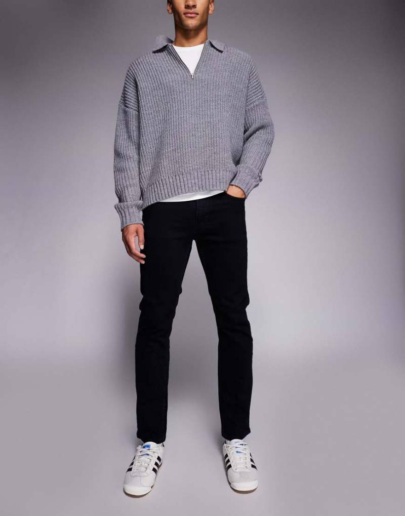 BOSS Orange - Delaware - Schmal geschnittene Jeans in dunkelblauer Waschung von BOSS Orange