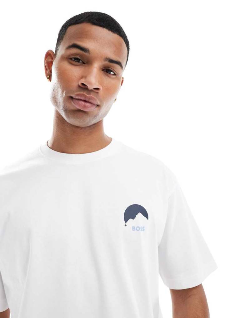 BOSS Orange - Kastiges T-Shirt in Weiß mit Brust- und Rückenprint von BOSS Orange