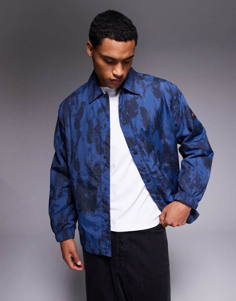 BOSS Orange - Lotto - Leichte Jacke in Marineblau mit Military-Muster von BOSS Orange