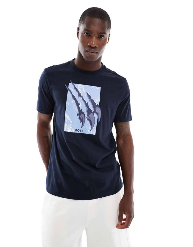 BOSS Orange - T-Shirt in Marineblau mit Print auf der Brust von BOSS Orange