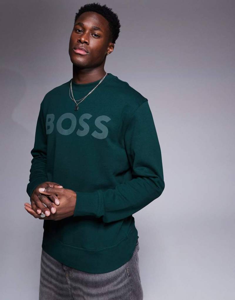 BOSS Orange - WeBasicCrew - Locker geschnittenes Sweatshirt in Dunkelgrün mit großem, farblich abgestimmtem Logo auf Brusthöhe von BOSS Orange