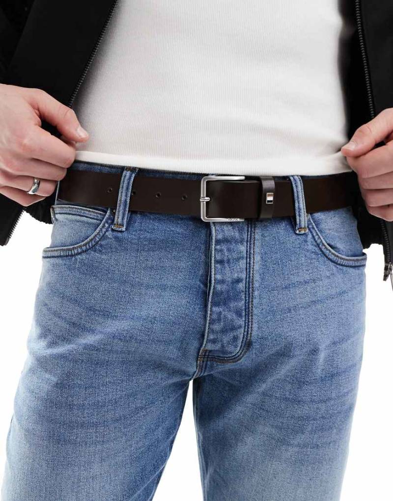 BOSS - Ther - Ledergürtel in Dunkelbraun mit Logo-Schnalle von BOSS Orange