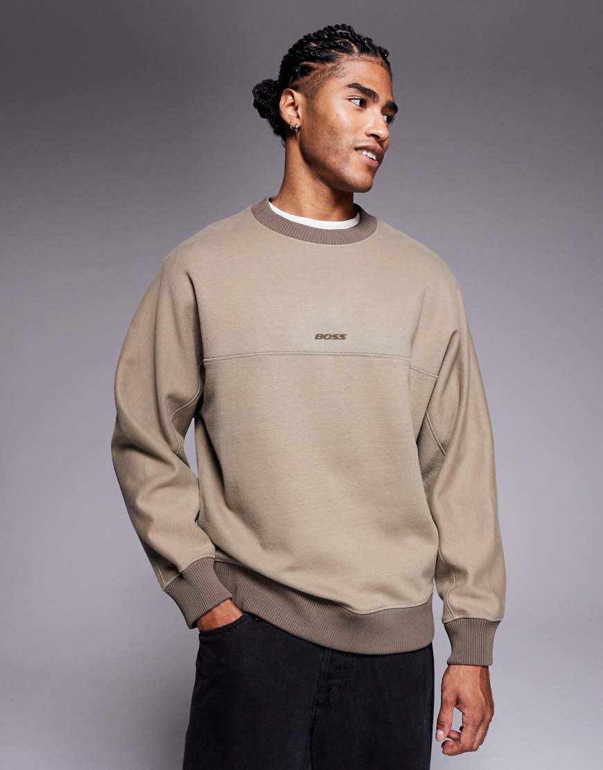 Boss Orange - Relaxed Fit Sweatshirt aus schwerem Stoff in Dunkelbeige mit mittigem Logo-Neutral von BOSS Orange