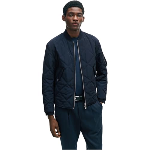 BOSS Herren Caramo Regular-Fit Steppjacke mit Logo an der Ärmeltasche Dunkelblau 50 von BOSS