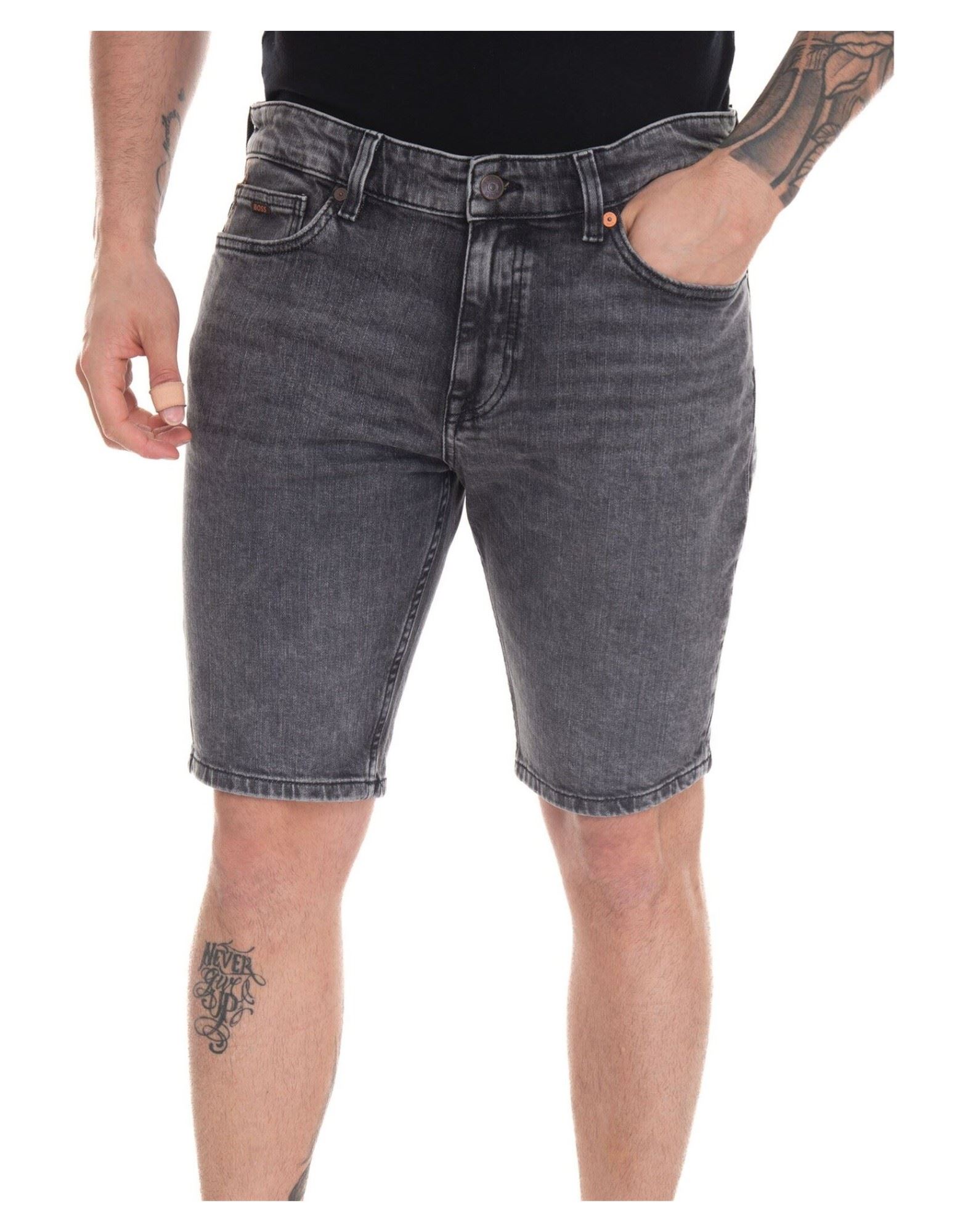 BOSS Shorts & Bermudashorts Herren Grau von BOSS