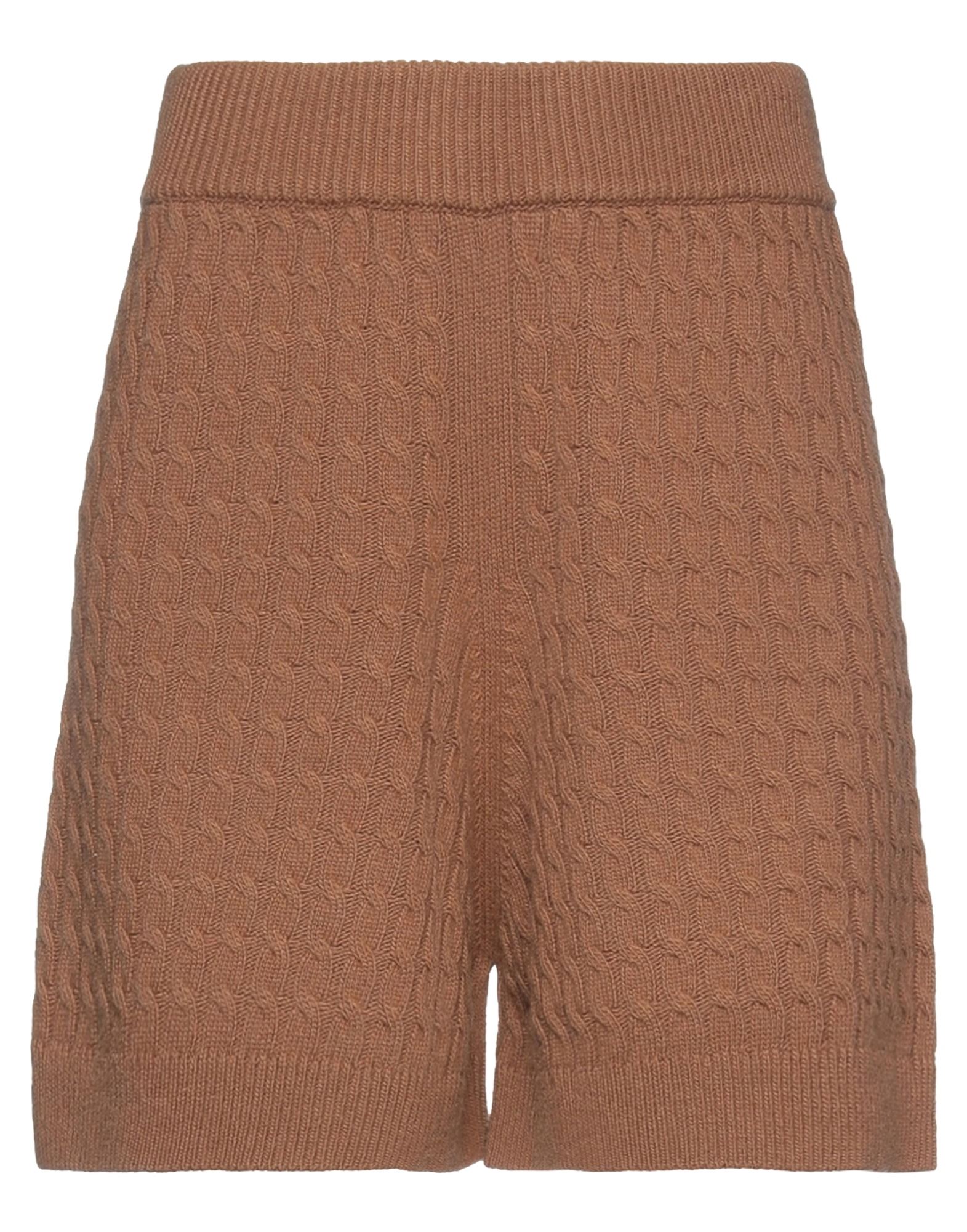 BRAND UNIQUE Shorts & Bermudashorts Damen Braun von BRAND UNIQUE