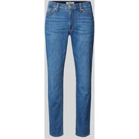 Brax Modern Fit Jeans mit Label-Patch Modell 'CHUCK' in Blau, Größe 33/32 von BRAX