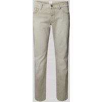 Brax Straight Fit Jeans mit Kontrastnähten Modell 'Chuck' in Mint, Größe 38/32 von BRAX