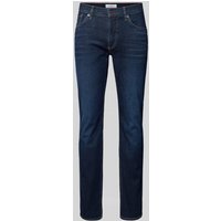 Brax Straight Fit Jeans mit Label-Patch Modell 'CHUCK' in Marine, Größe 36/30 von BRAX