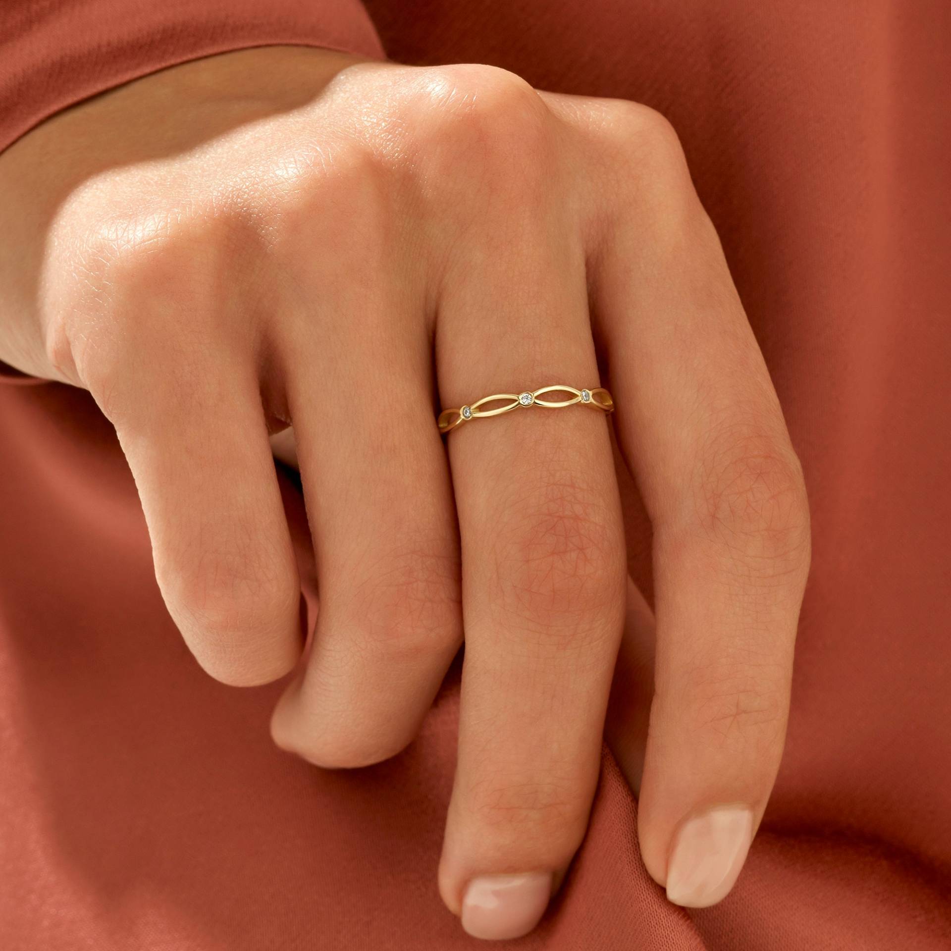14K Solid Gold Lünette Bandring, Offene Link Ehering Für Frauen, Zierliche Cz Ring, Einzigartige Ehering, Stapelring von BRENNMORE