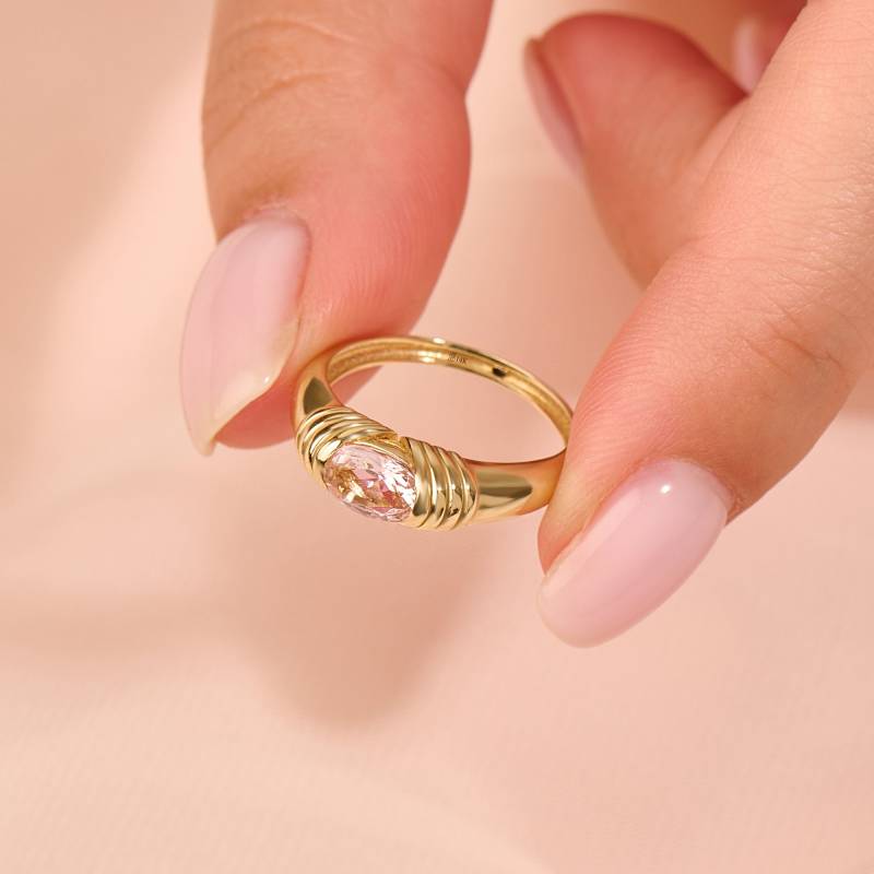 14K Solid Gold Pfirsich Morganit Ring - Chunky Dome Edelsteinring Für Frauen, Ost West Oval Morganit, Mutiger Dicker Statement 14K Solid Gold Pfirsich Morganit Ring - Chunky Dome Edelsteinring Für Frauen, Ost West Oval Morganit, Mutiger Dicker Statement von BRENNMORE