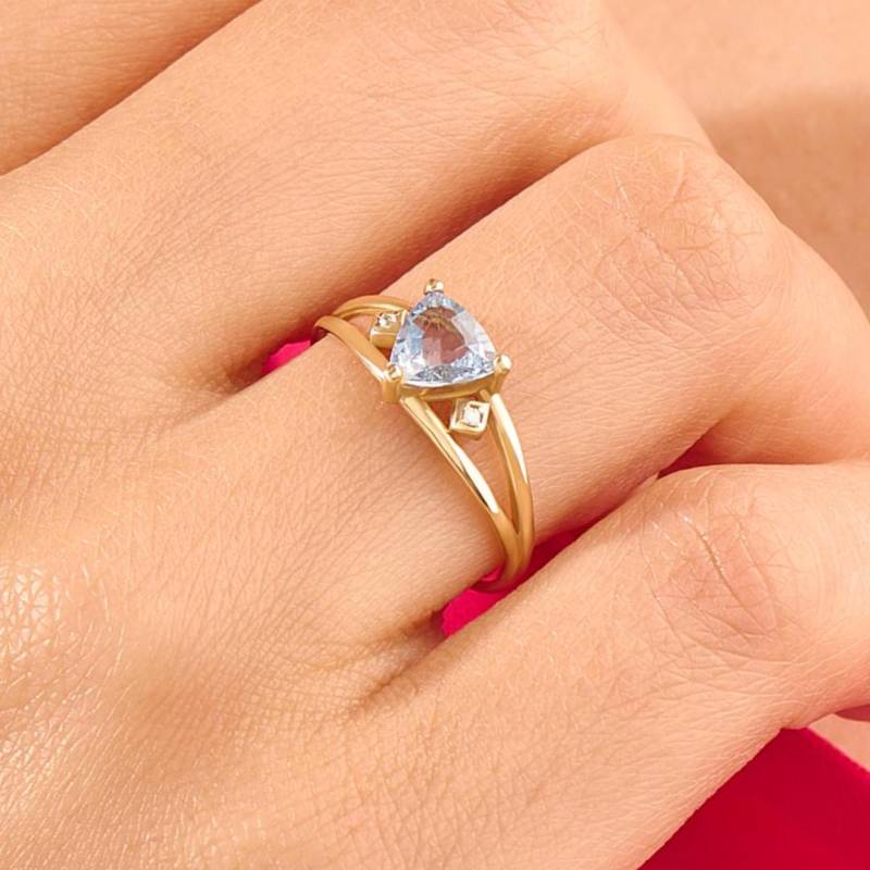 Dreieck Aquamarin Ring/14K Solid Gold Verlobungsring Hellblauer Edelstein März Geburtsstein Für Frauen Geschenk Sie von BRENNMORE