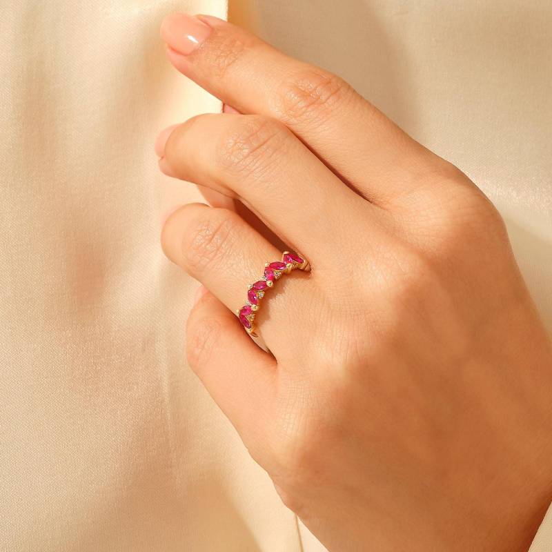 Marquise Rubin Halb Eternity Ring Solid 14K Gold Stapelbar Ehering Rot Rosa Edelstein Handgemachter Schmuck Alltag Gelb Rose Weiß von BRENNMORE