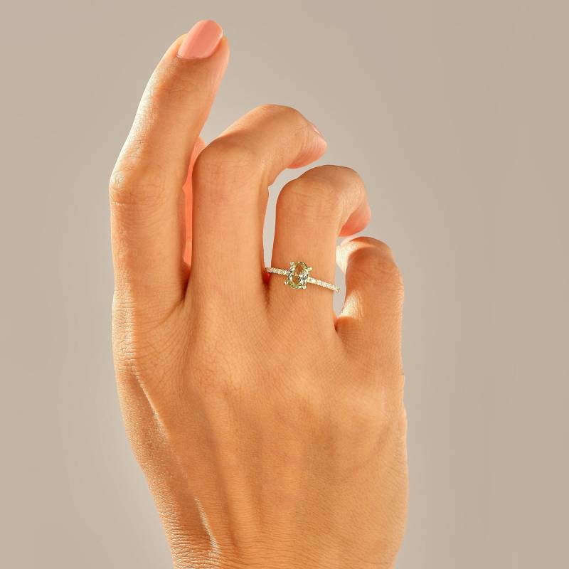 14K Solid Gold Grüner Saphir Ring - Oval Solitär Verlobungsring Für Frauen, Hellgrüner Edelstein Ring, Zierliches Schmuck Geschenk Sie von BRENNMORE