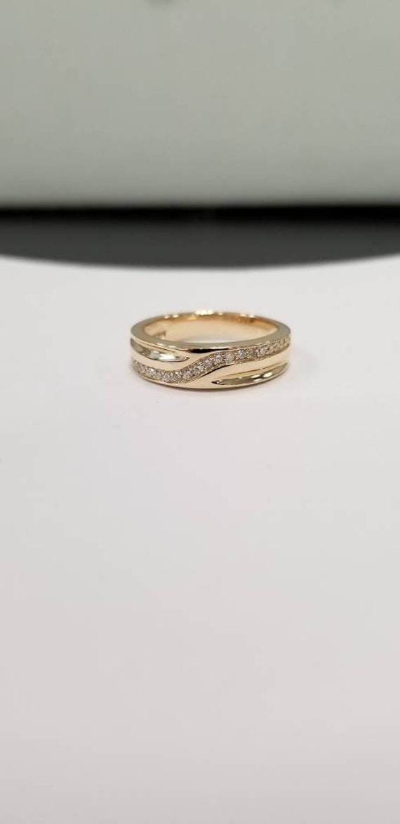 Handgefertigter Ehering Aus 585 Gelbgold Mit Diamant | Größe 6 von BRIDALGIFTSTORE
