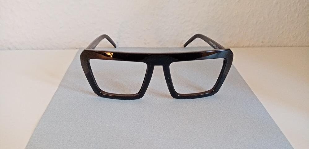 Große Markante Breite Rechteckige Acetatbrille Mit Geradem Steg in Schwarz Glänzend von BRILLAkntrbnt