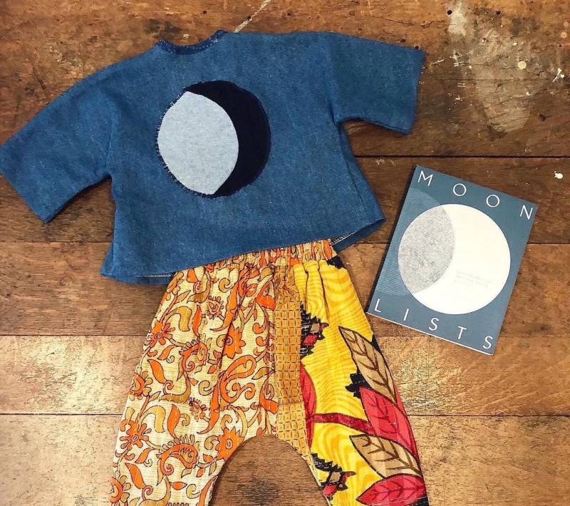 Mondphasen, Kimono, Jeansjacke, Kinderjacke, Kindermantel, Mondzyklen, Kinderkleidung, Hippiekleidung von BROOKELYNNROESE