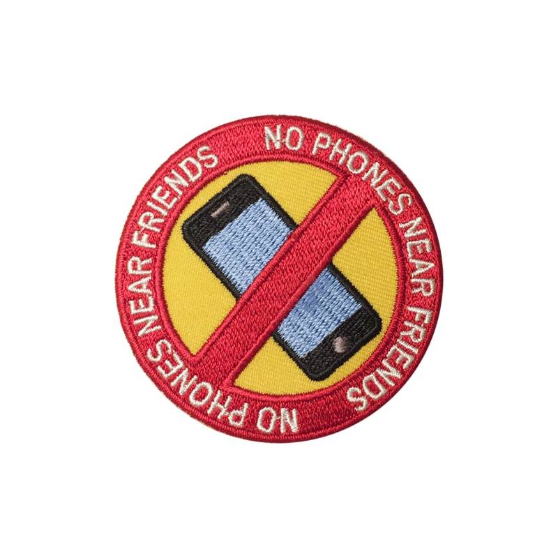 No Phones Nähe Friends Aufnäher No Phones Nähe Friends Aufnäher von BRRYBNDS