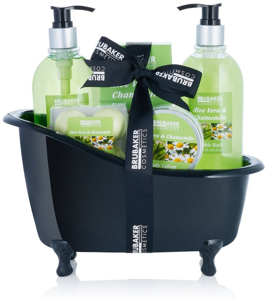 BRUBAKER Hautreinigungs-Set Bade- und Dusch Set, 9-tlg., Frauen Wellness Geschenkset mit Deko Badewanne Schwarz, Badeset mit Aloe Vera & Kamille Duft, Pflegeset von BRUBAKER