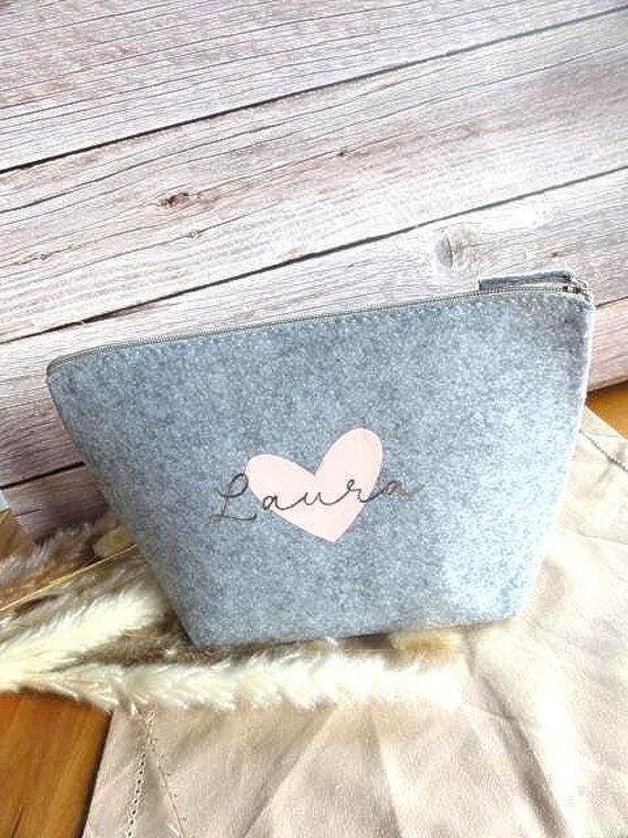 Filz-Kosmetik-Tasche Groß "Grau" Personalisiert Filz-Kosmetik-Tasche Groß "Grau" Personalisiert von BSchmuckdesign