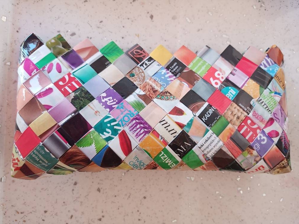 Multicolor Handtasche, Nahui Ollin Damentasche, Einzigartige Magazin Papier Falttechnik Candy Wrapper Clutch Bag, Mit Stroge Box Für Tasche von BUKETISTANDesign