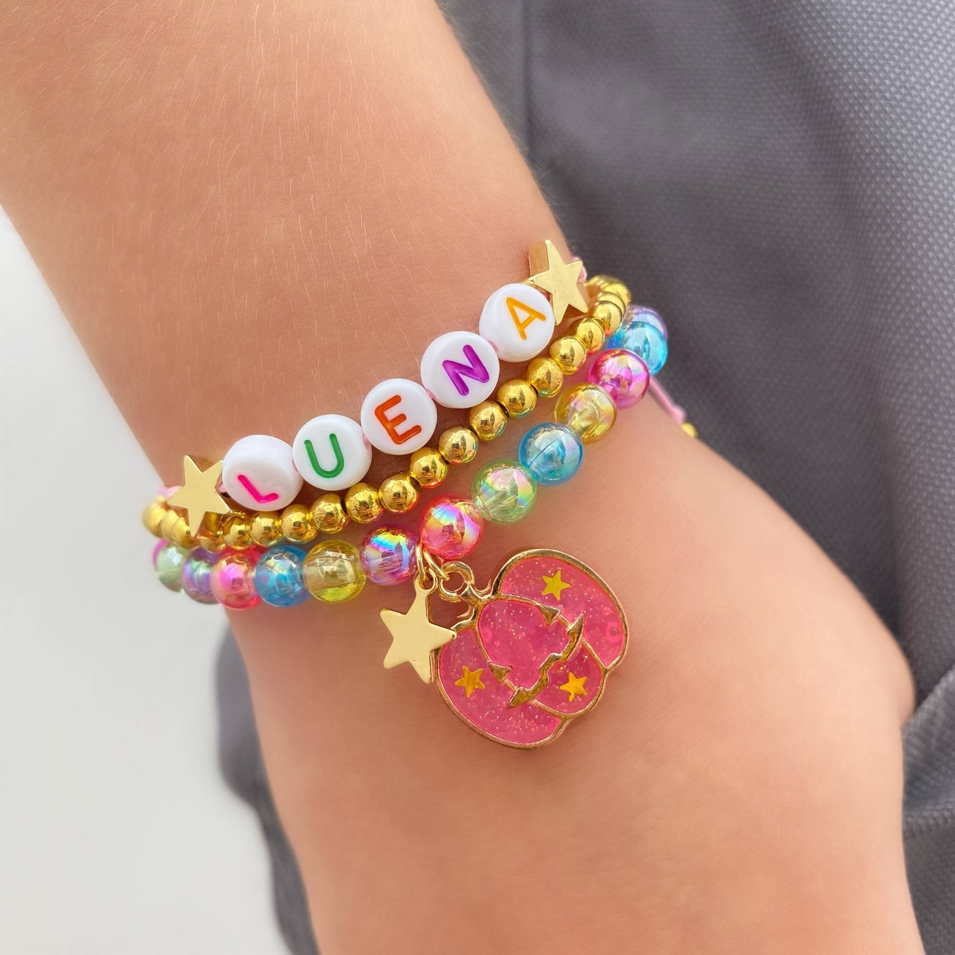 Halloween Personalisiertes Buntes Armband Individuelle Halloween-Geschenke Für Kinder Buntes Namensarmband Rosa Kürbisschmuck Herbstschmuck von BUPPIshop