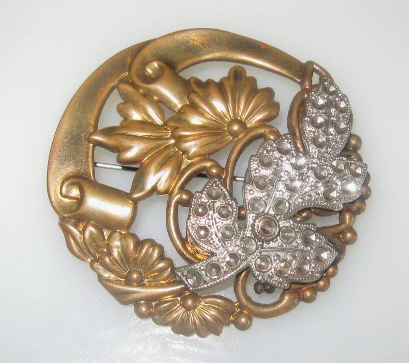 Fabelhafte Antik Blatt Brosche Bronze/Messing Blumen & Silber Metall Markasit Look - Jugendstil Anstecknadel von BUTTERFLYWINGVINTAGE