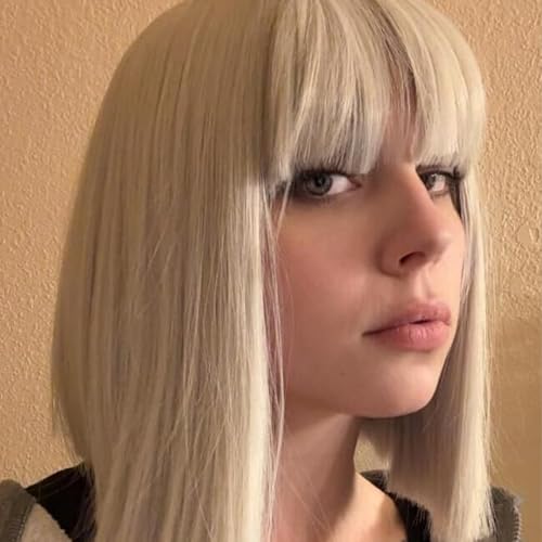BUYOGET Silberne Bob Perücken mit flachem Pony 13 Zoll Striaght Schulter Perücken für Frauen Cosplay Kostüm Party Perücke BUYOGET Silberne Bob Perücken mit flachem Pony 13 Zoll Striaght Schulter Perücken für Frauen Cosplay Kostüm Party Perücke von BUYOGET