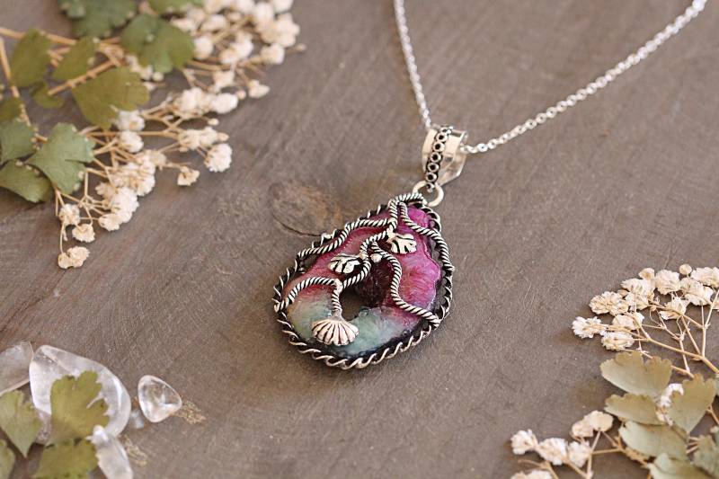 Regenbogen Solar Quarz Halskette - Bunter Kristall Anhänger Schmuck Stein Einzigartiger Heilstein Regenbogen Solar Quarz Halskette - Bunter Kristall Anhänger Schmuck Stein Einzigartiger Heilstein von BUZZandBEAR