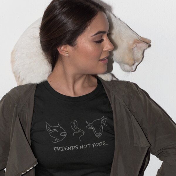 BVeganly Organic Unisex T-Shirt "Friends" aus Bio-Baumwolle BVeganly Organic Unisex T-Shirt "Friends" aus Bio-Baumwolle von BVeganly