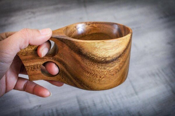 BY COPALA Kuksa-Becher aus Akazie, Kaffeetasse aus Akazienholz im skandinavischem Design, handgefertigter Becher von BY COPALA