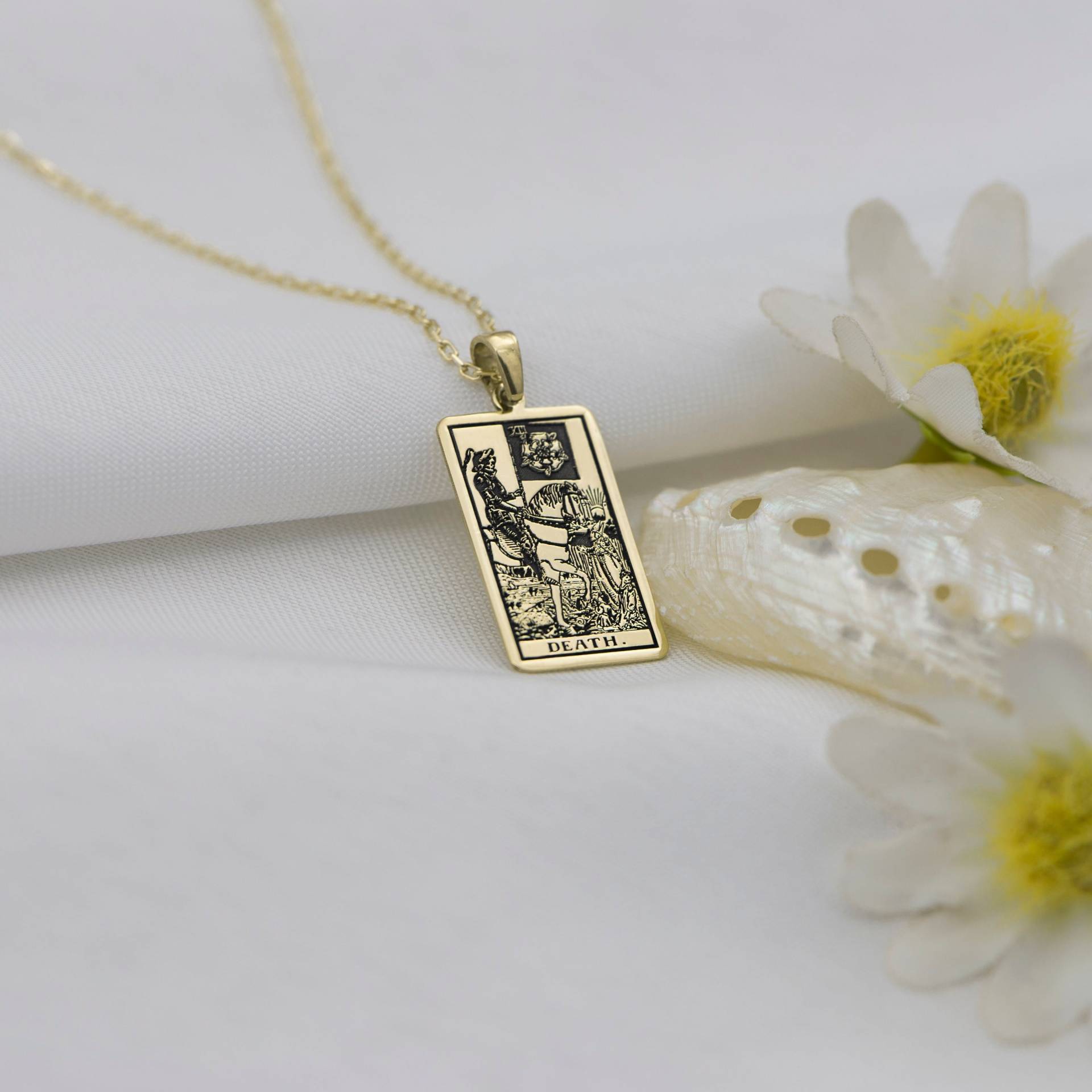 Der Tod Tarot Karte Halskette 14K Solid Gold Schmuck - 10K Dainty Anhänger Sternzeichen Charms Geschenk Für Mama Sie von BYDEMIRULUER