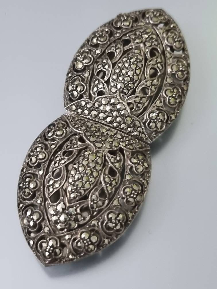 Außergewöhnlicher Art Déco 1920 Markasiten Duette Brosche /Kleidclip Fellclip Groß Steinreich 6 cm 21G 2-In-1 Und Clips von BYGONEDAYSTreasures