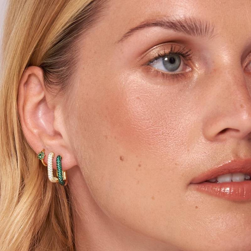 7 Daisy Cz Hoop Earrings - Dainty Hoops Hoops With Cubic Zirconia Colored Flower von BYLIAJEWELS